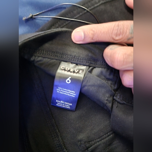 Curve Capri shorts - Picture 3 of 3